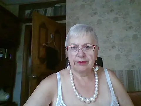 Snapshot of SweetCherry27 chatting on July 2026 04:16:01 AM SweetCherry27 online show from July 2026 04:16:01 AM