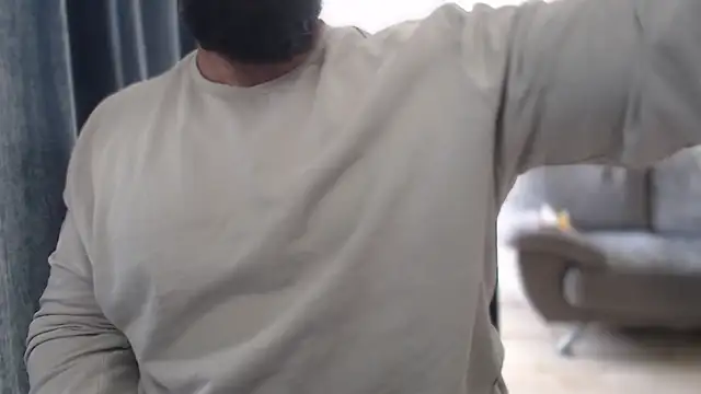 hugemachohandsome online show from October 2025 11:58:02 AM