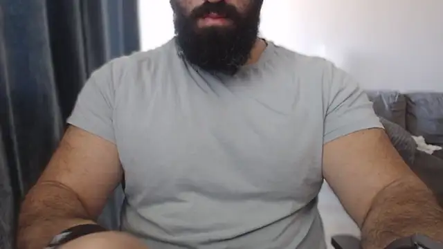 hugemachohandsome online show from November 2025 08:36:02 AM