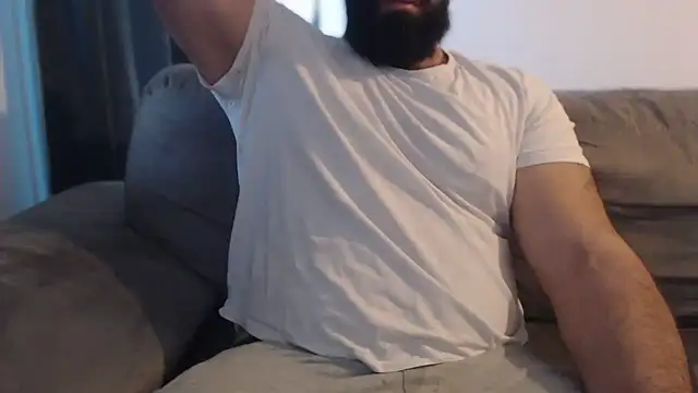 hugemachohandsome online show from December 2025 08:56:02 AM