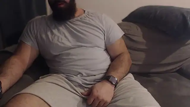 hugemachohandsome online show from February 2026 10:36:02 PM