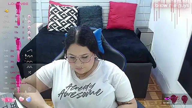 Snapshot of evelin_zaens chatting on January 2025 07:19:02 AM evelin zaens online show from January 2025 07:19:02 AM