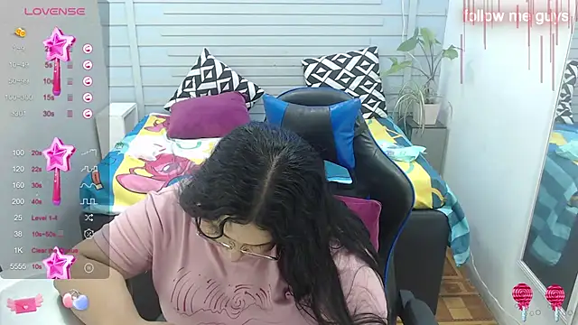 Snapshot of evelin_zaens chatting on February 2025 09:53:02 AM evelin zaens online show from February 2025 09:53:02 AM