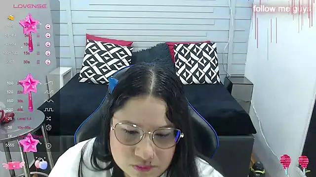 Snapshot of evelin_zaens chatting on March 2025 04:16:02 AM evelin zaens online show from March 2025 04:16:02 AM