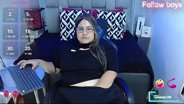 Snapshot of evelin_zaens chatting on October 2025 04:28:01 PM evelin zaens online show from October 2025 04:28:01 PM