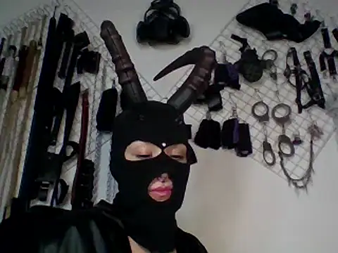 FeticheMacabre online show from January 2025 02:03:02 AM