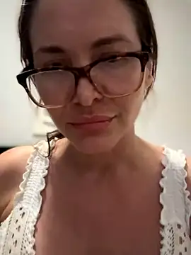 MessyNastyQueen online show from October 2025 10:43:01 PM