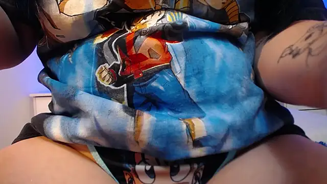 alicia moom online show from October 2025 03:05:02 AM