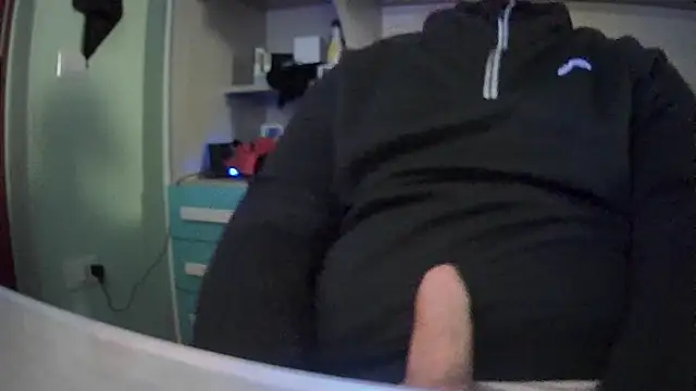 Snapshot of michele1500 chatting on December 2025 06:05:01 PM michele1500 online show from December 2025 06:05:01 PM