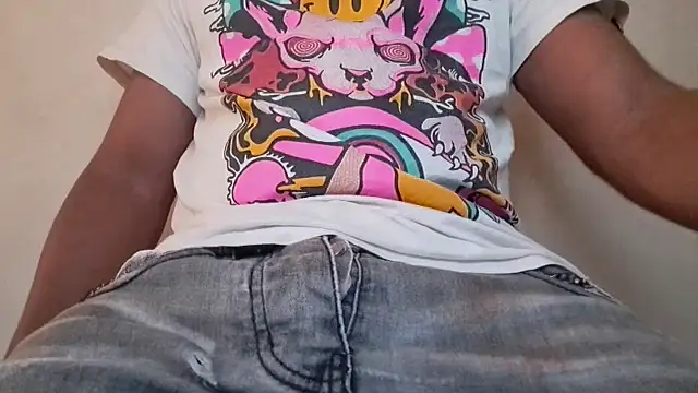 Snapshot of royblackbigpvt chatting on October 2025 05:34:02 PM royblackbigpvt online show from October 2025 05:34:02 PM