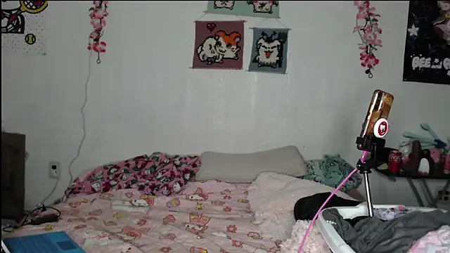 Cupcakecutie449 online show from April 2026 06:40:02 AM