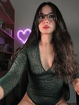 Snapshot of Naughty-Jessie chatting on May 2026 09:21:01 PM Naughty-Jessie online show from May 2026 09:21:01 PM