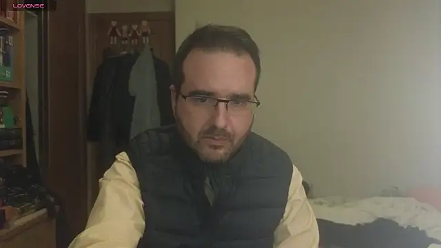 curiosillo83 online show from March 2025 03:35:01 PM