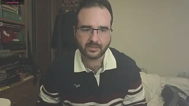 curiosillo83 online show from March 2025 09:24:01 PM