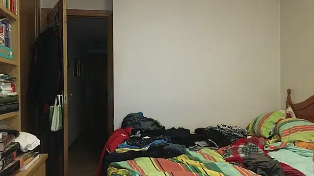 curiosillo83 online show from May 2026 09:48:01 AM