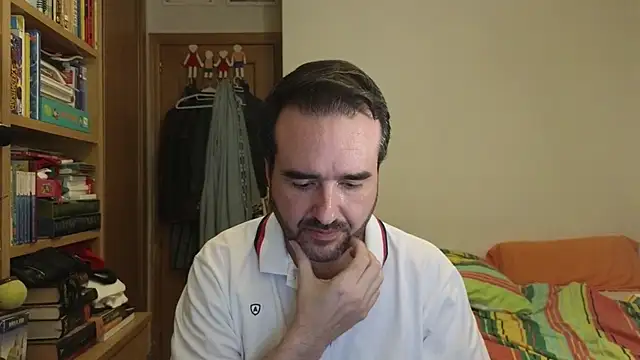 curiosillo83 online show from June 2026 05:21:02 PM