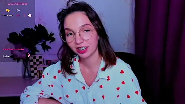 KindHazelHere  online show from July 2026 05:59:02 PM