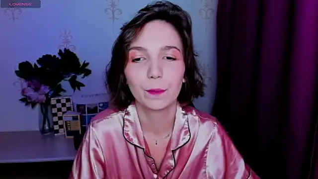 KindHazelHere  online show from August 2026 03:47:02 PM
