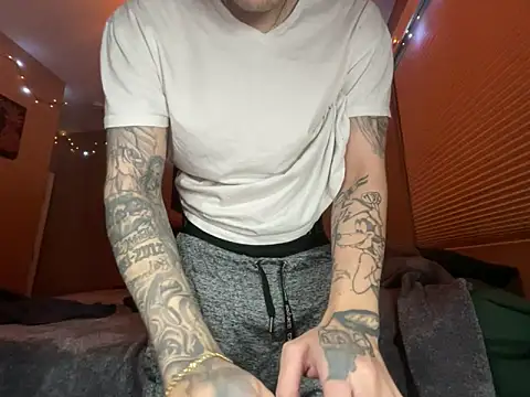 Snapshot of Bwcjoshbanks chatting on March 2026 03:30:01 AM Bwcjoshbanks online show from March 2026 03:30:01 AM