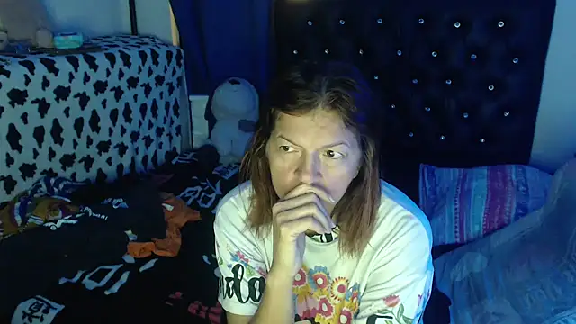 Snapshot of jellyfishhot chatting on November 2025 07:47:01 PM jellyfishhot online show from November 2025 07:47:01 PM