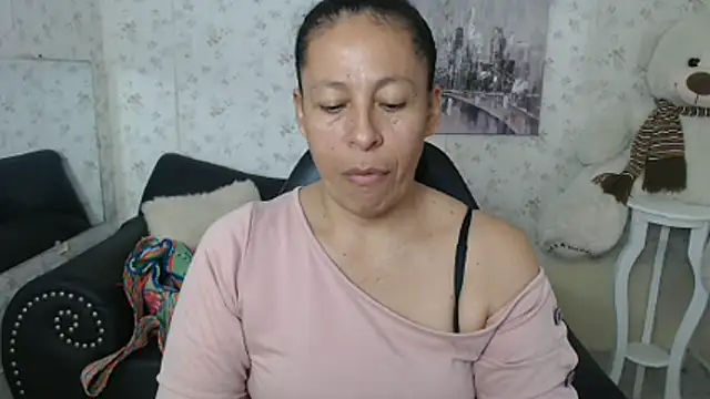 mature martina online show from June 2026 10:03:02 PM