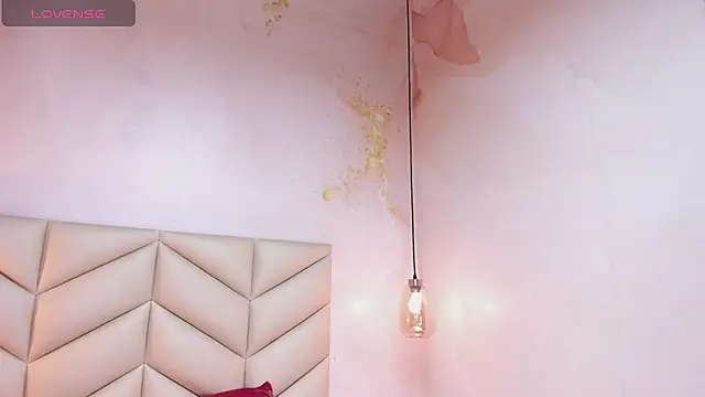 JESYSOZ23  online show from September 2025 06:35:02 PM