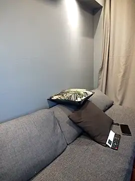 biancabombombbw online show from October 2025 08:05:02 PM