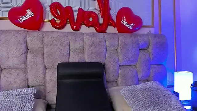 AnnyLopezz  online show from February 2025 03:42:01 AM