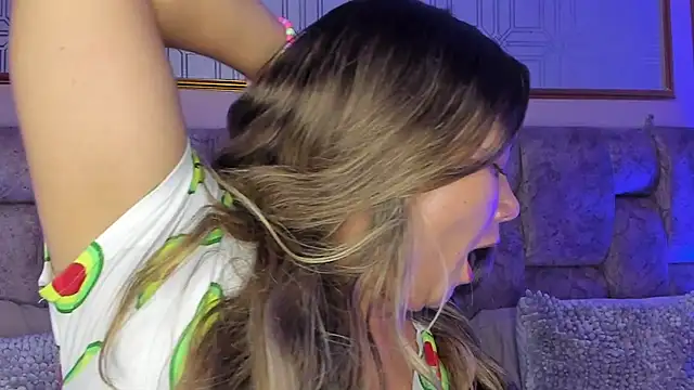 AnnyLopezz  online show from March 2025 09:58:02 AM