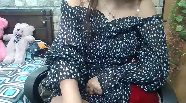 Snapshot of Sexy_iknoor chatting on January 2025 07:31:01 AM Sexy iknoor online show from January 2025 07:31:01 AM