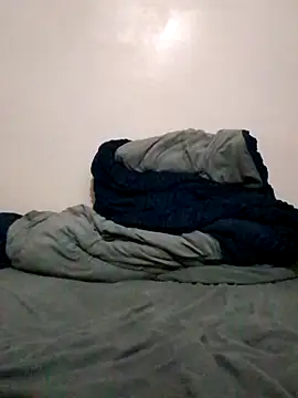 pretty-donna online show from November 2025 12:17:01 PM