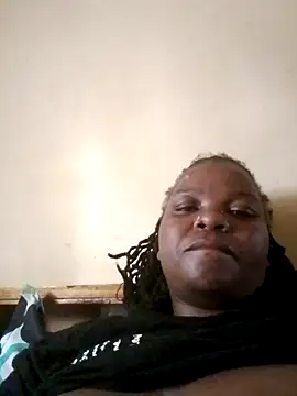 pretty-donna online show from November 2025 10:26:02 AM