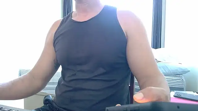 danilostorm7 online show from October 2025 07:56:01 PM