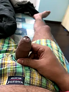 Snapshot of yourheroforfun chatting on November 2025 06:40:01 PM yourheroforfun online show from November 2025 06:40:01 PM