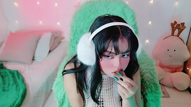 Snapshot of damn_that_booty chatting on December 2024 02:39:01 AM damn that booty online show from December 2024 02:39:01 AM