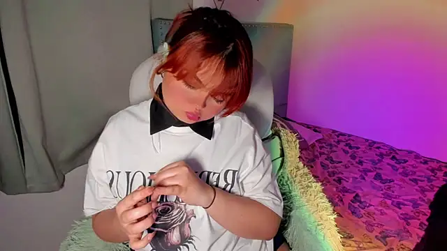 Snapshot of damn_that_booty chatting on October 2025 12:20:01 AM damn that booty online show from October 2025 12:20:01 AM