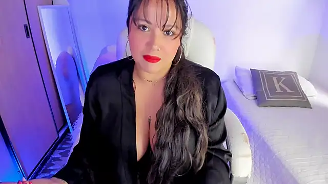 Snapshot of bigbooty-30 chatting on January 2025 01:03:02 PM bigbooty-30 online show from January 2025 01:03:02 PM