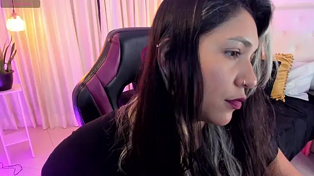 Snapshot of BonnieBad01 chatting on February 2025 06:09:01 PM BonnieBad01 online show from February 2025 06:09:01 PM