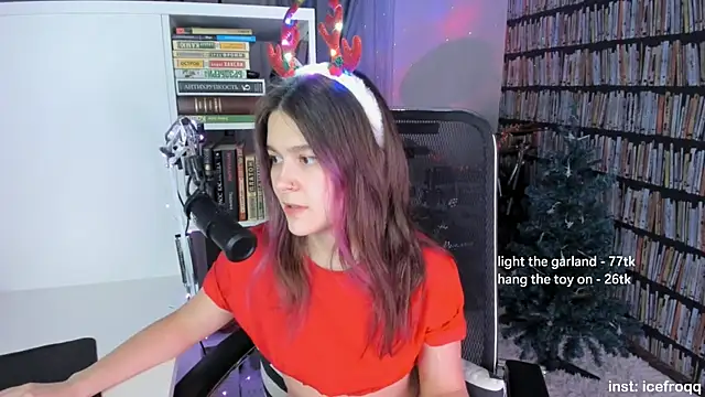 icefroqq online show from December 2024 10:30:01 PM