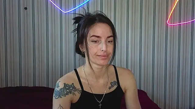 xx adrihanna xx online show from June 2026 05:23:02 AM