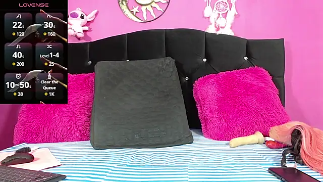 SOLL RED online show from February 2025 12:41:02 PM