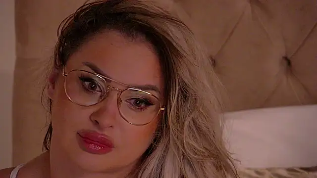 Snapshot of Denisse_Perry chatting on July 2026 11:30:01 PM Denisse Perry online show from July 2026 11:30:01 PM