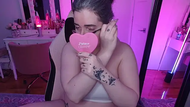 Snapshot of rachelbrooksxx chatting on October 2025 04:31:02 PM rachelbrooksxx online show from October 2025 04:31:02 PM