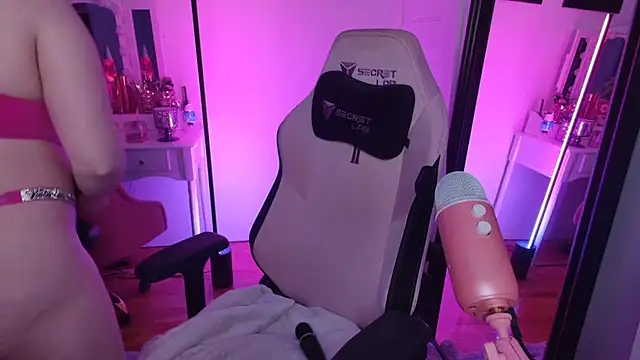 rachelbrooksxx online show from December 2025 04:58:02 PM