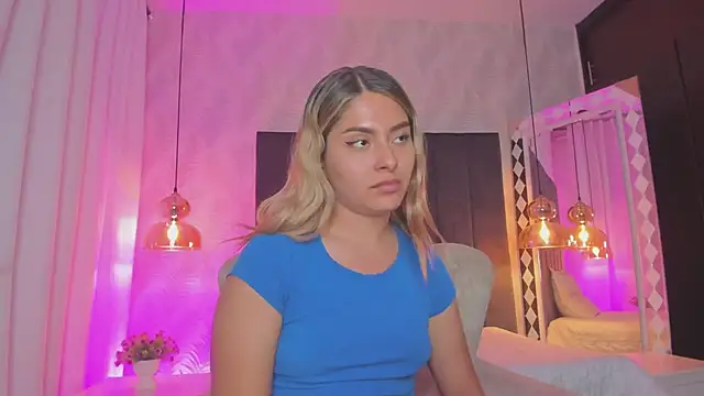 Snapshot of kataliina__ chatting on December 2024 06:03:02 PM kataliina online show from December 2024 06:03:02 PM