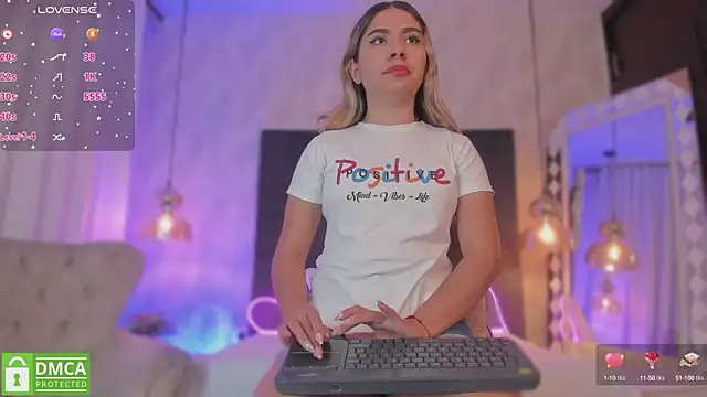 Snapshot of kataliina__ chatting on March 2025 12:01:02 PM kataliina online show from March 2025 12:01:02 PM