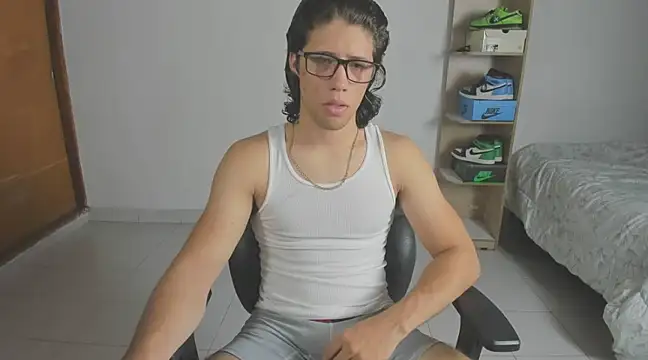 imtonny19 online show from February 2025 12:14:01 AM