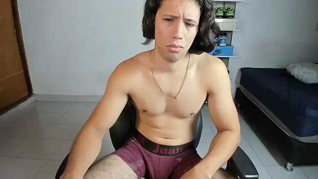 imtonny19 online show from November 2025 01:58:02 AM