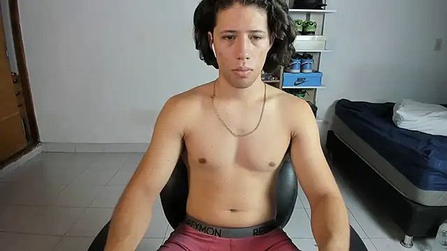 imtonny19 online show from November 2025 03:49:01 PM