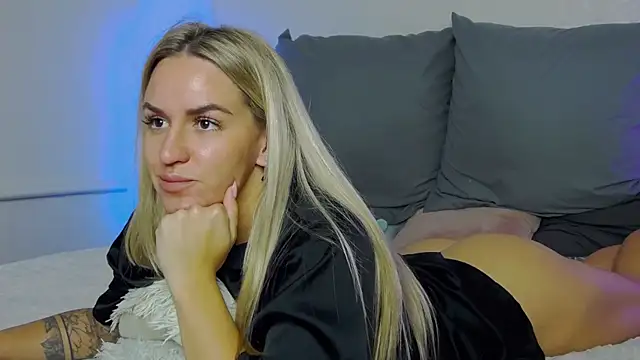 SofiJames online show from September 2025 07:47:01 AM